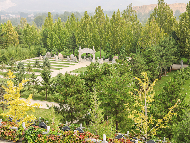 选墓推荐：天寿陵园和灵山宝塔陵园相比，该怎么选？